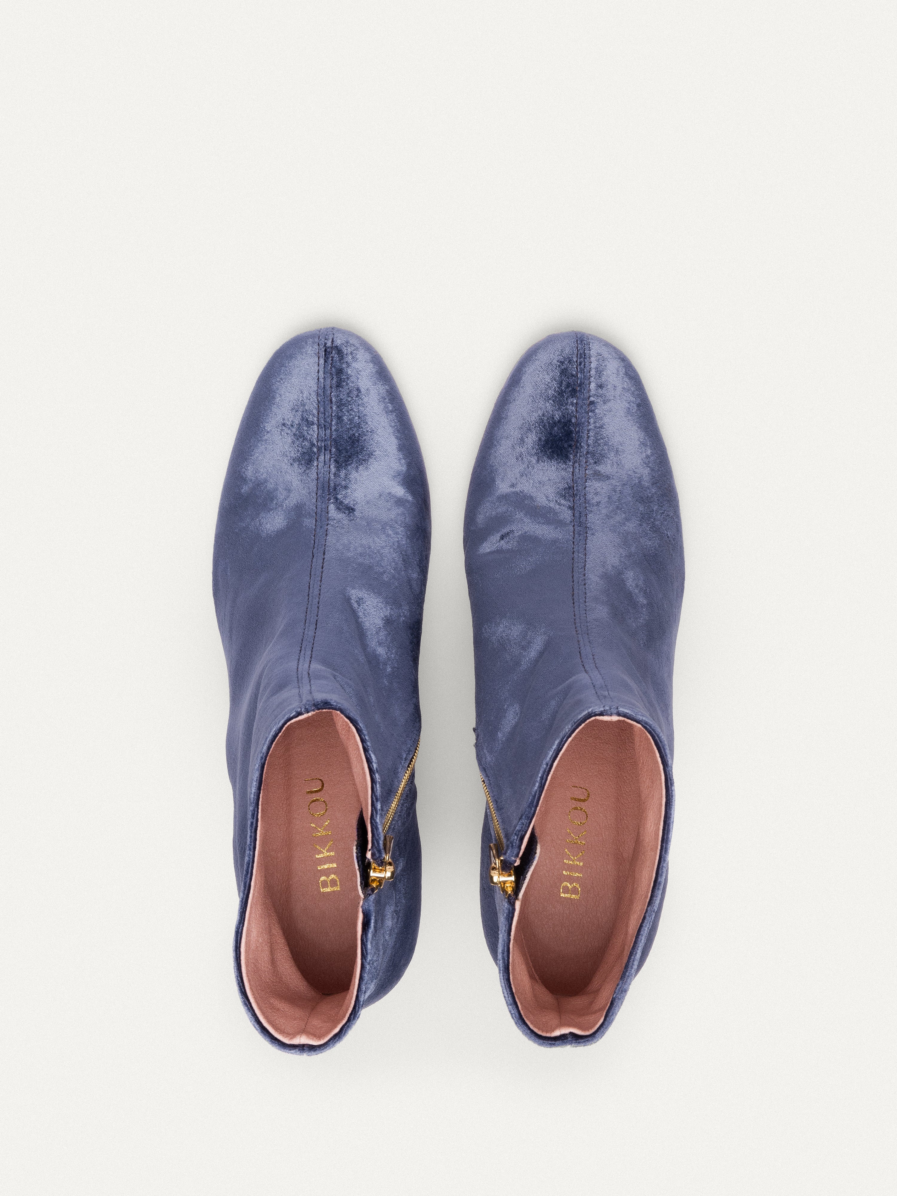 18:00 Uhr Expo in der Galerie - hellgrau